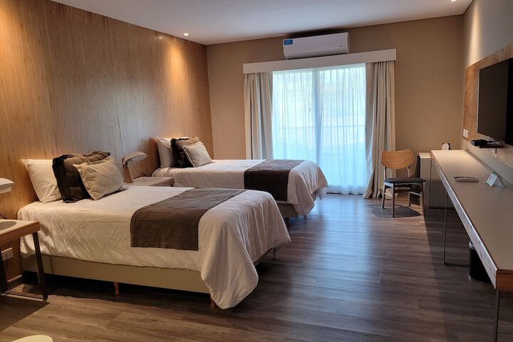 Room 8 of 32