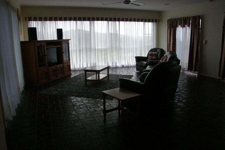 Room 5 of 27
