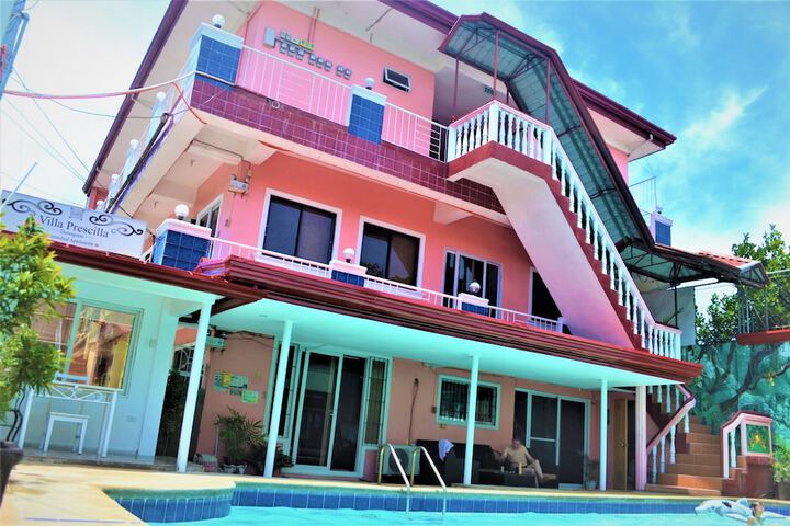 Hotel 138 of 141