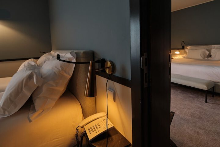 Room 31 of 157