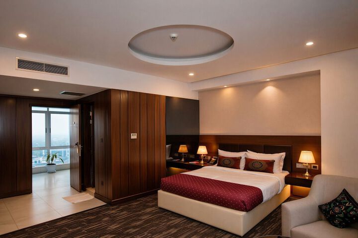 Room 6 of 7