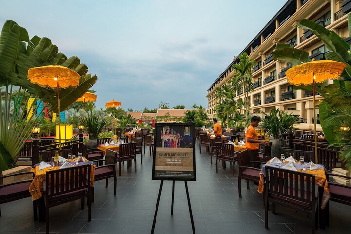 Dining 60 of 83