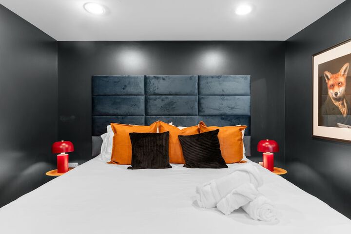 Room 13 of 116