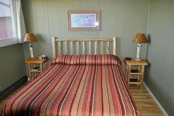 Room 17 of 37