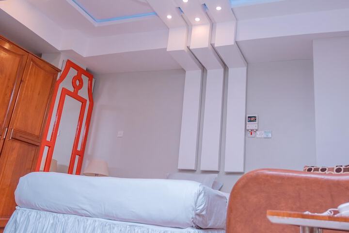 Room 14 of 46