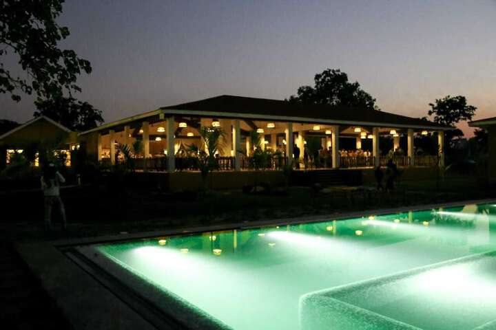 Pool 10 of 22