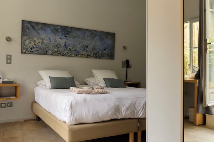 Room 55 of 209