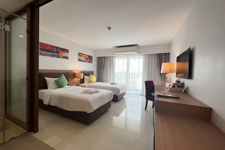 Room 38 of 103