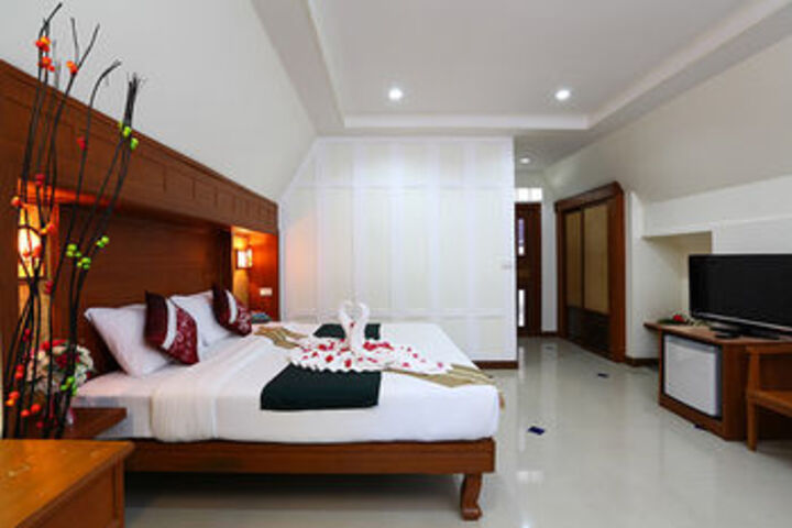 Room 33 of 68