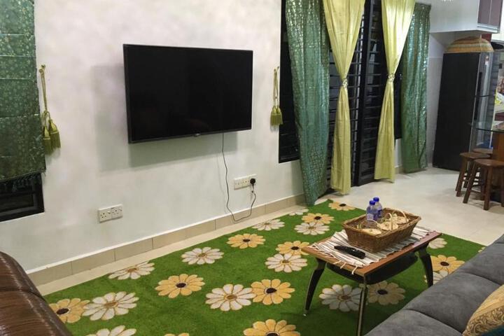 Exterior of Permata Impian Homestay