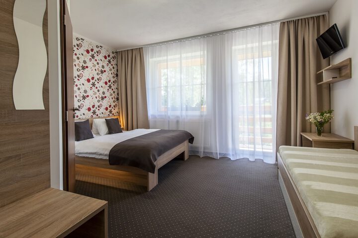 Room 20 of 49
