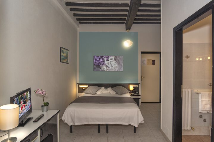 Room 22 of 41