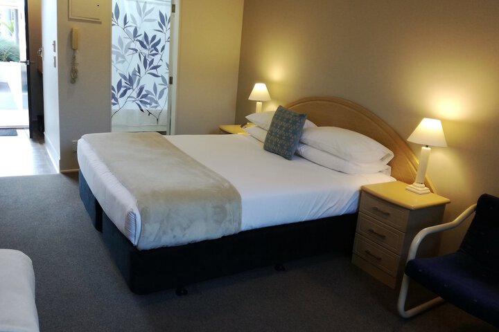 Room 5 of 30