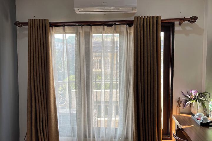 Room 50 of 73