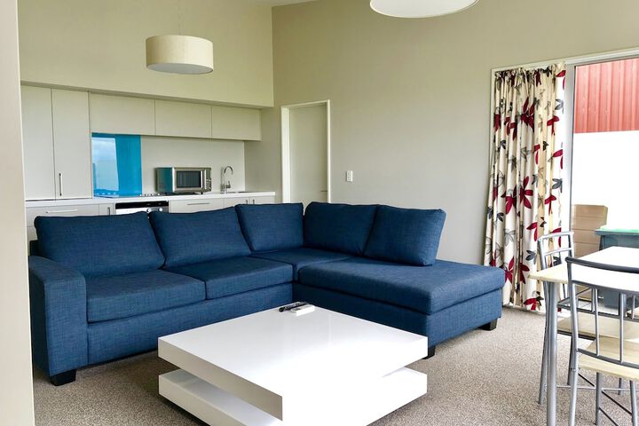 Room 16 of 28