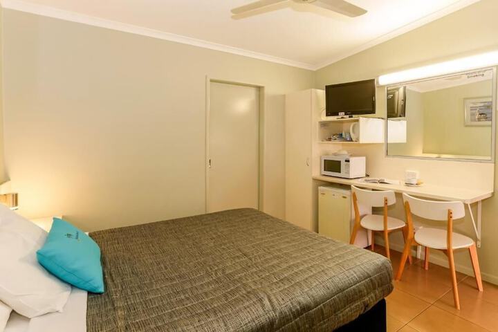 Room 10 of 43
