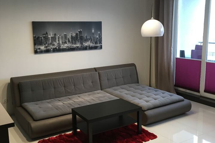 Room 11 of 113