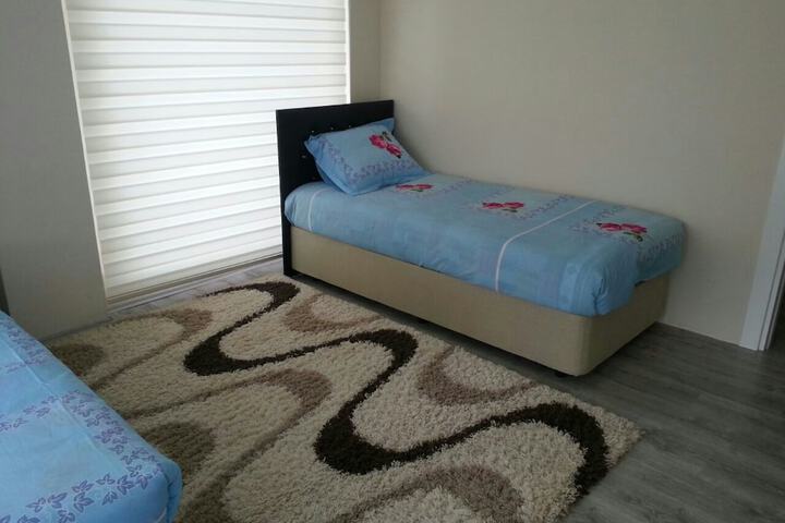 Room 9 of 20
