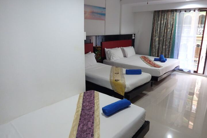 Room 21 of 111