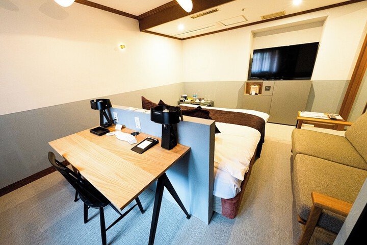 Room 30 of 239