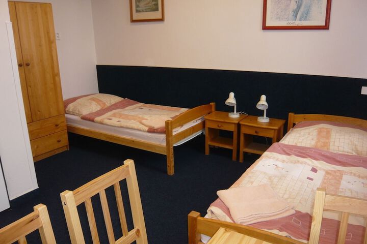 Room 15 of 31