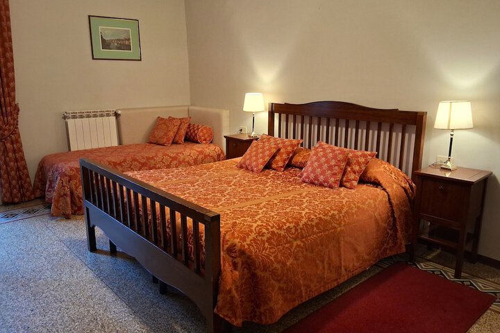 Room 34 of 61