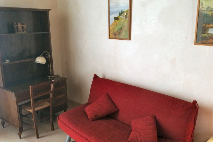 Room 20 of 107