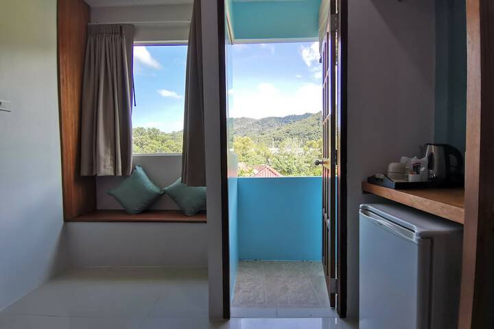 Room 7 of 90