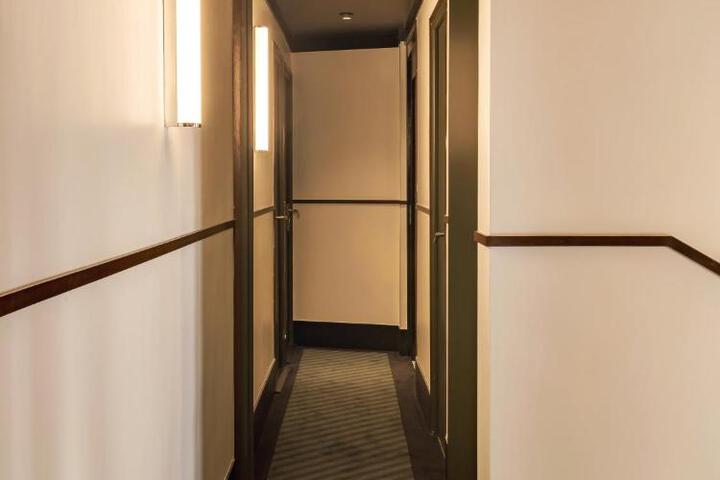 Arian Hotel
