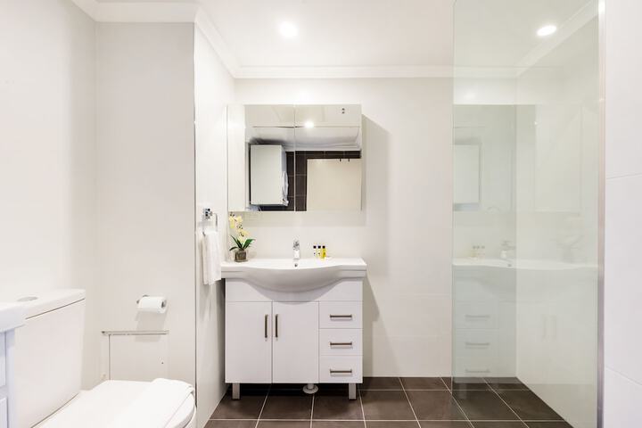 Room 30 of 42
