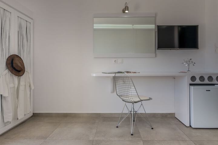 Room 16 of 62