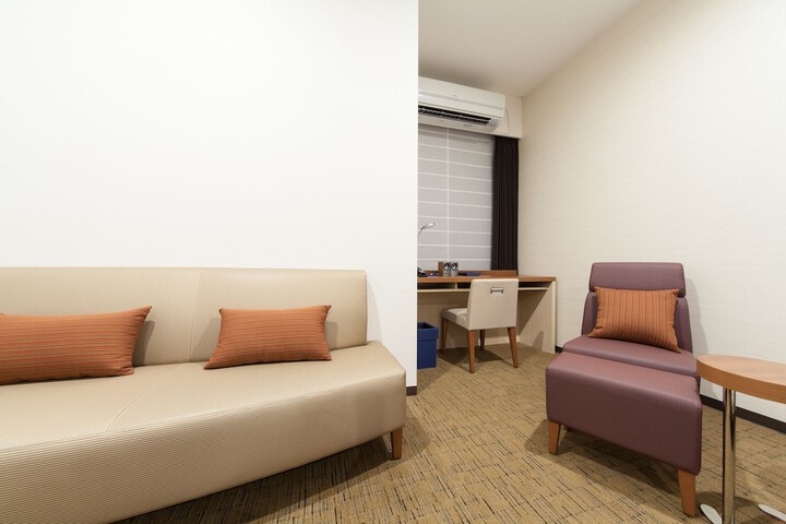 Room 49 of 86