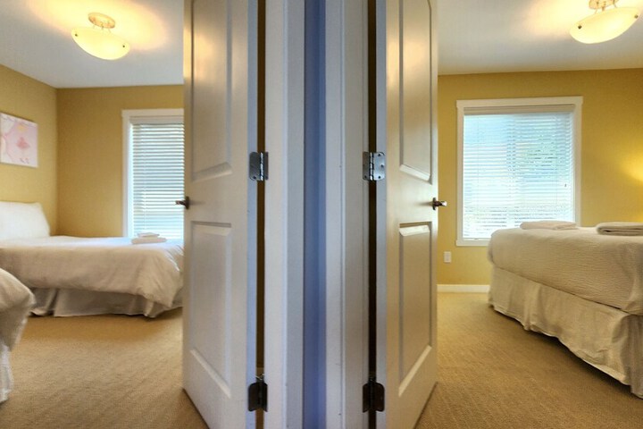 Room 129 of 543