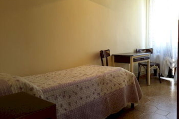 Room 22 of 62