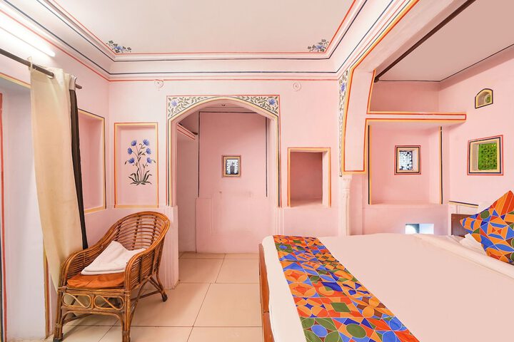 Room 27 of 41