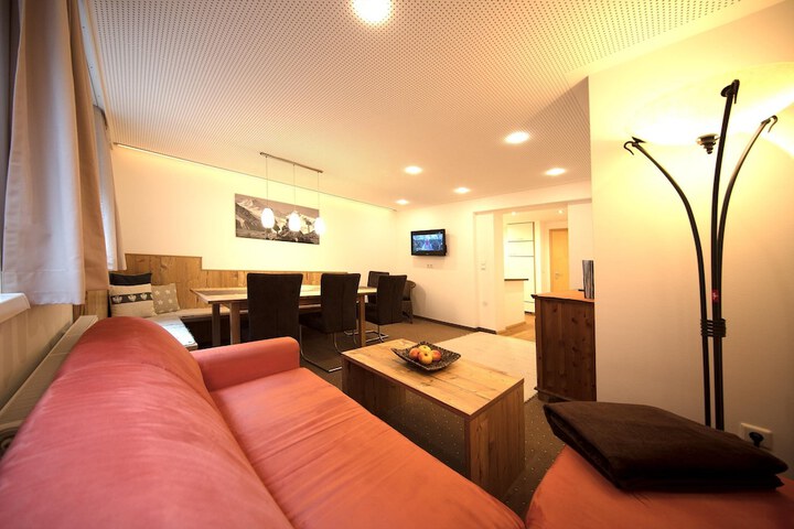 Room 11 of 45