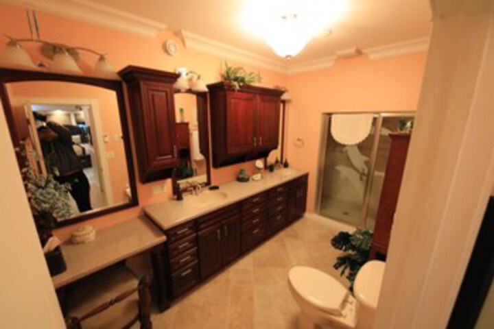 Room 14 of 68