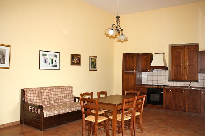 Room 13 of 48