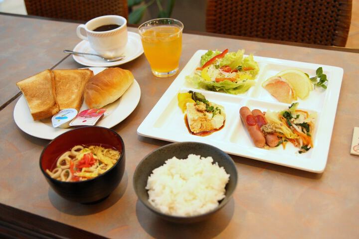 Breakfast/Coffee Service 61 of 97
