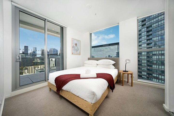 Room 9 of 38