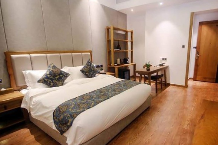 Room 3 of 5