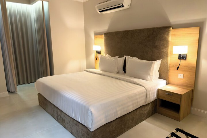 Room 14 of 23