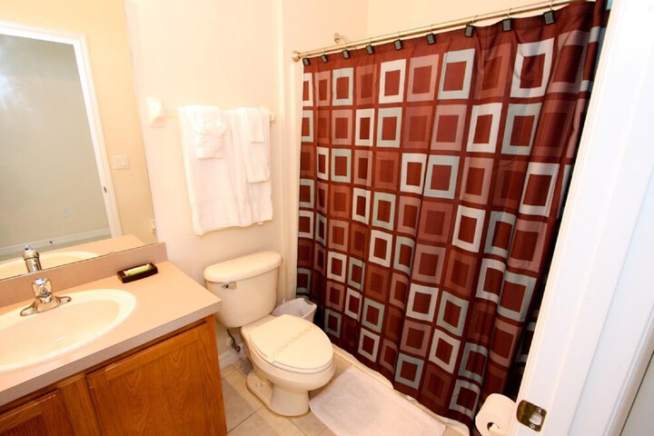 Room 21 of 50