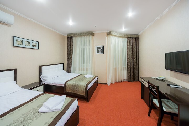 Room 28 of 52