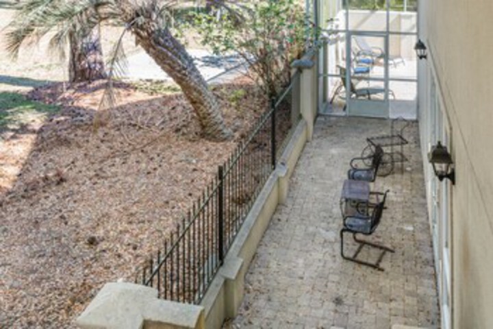 Terrace/Patio 4 of 48