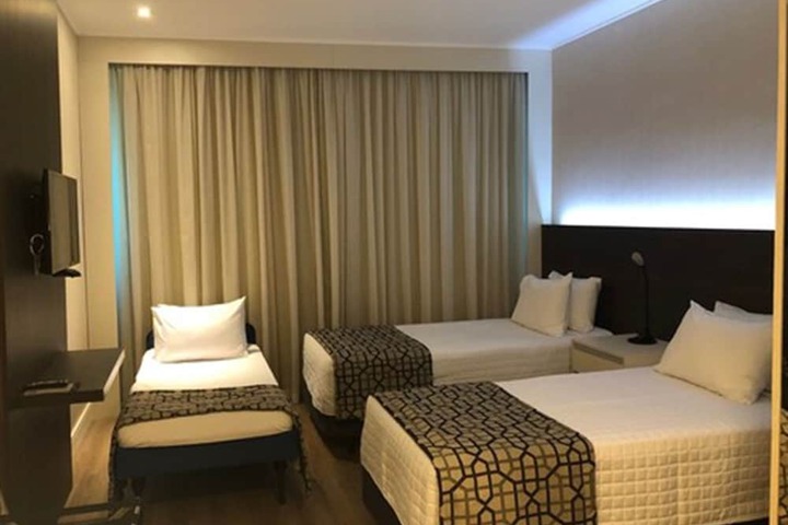 Room 9 of 41
