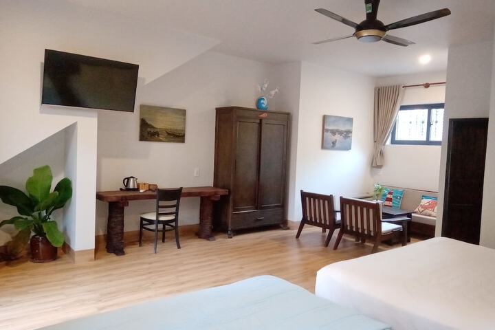 Room 80 of 178