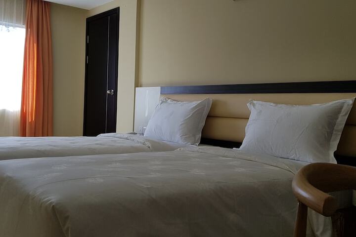 Room 11 of 49