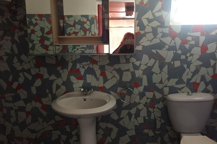 Room 11 of 19