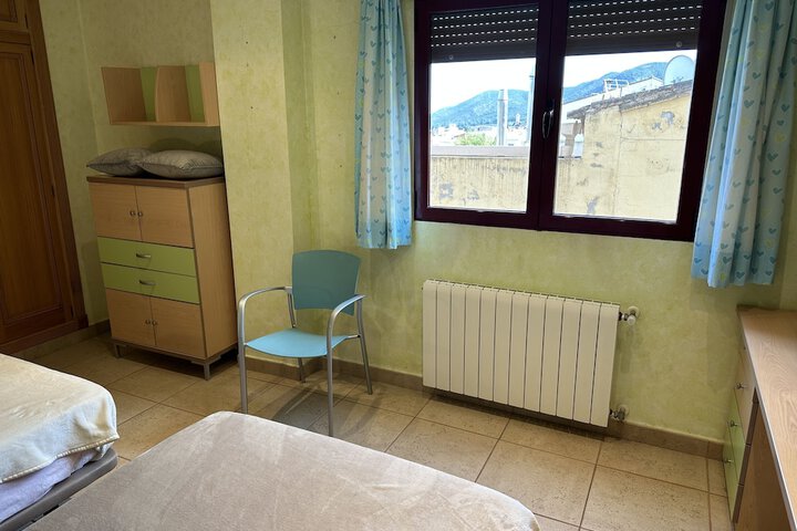 Room 38 of 165